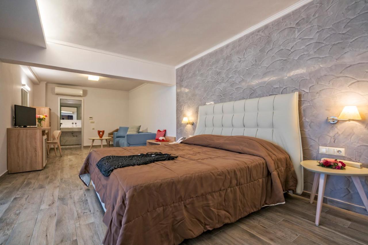 Lagomandra Beach Hotel 외부 사진