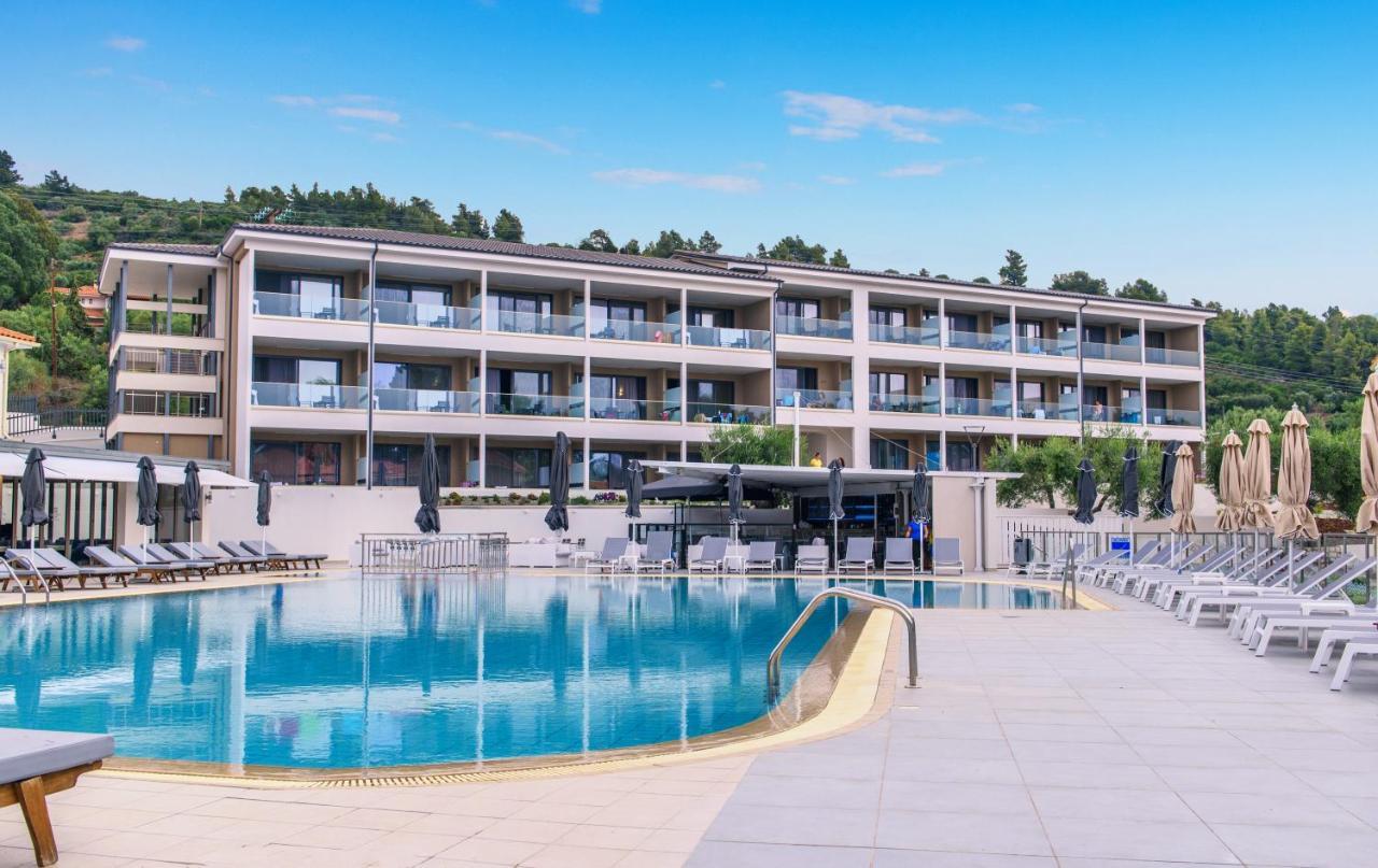 Lagomandra Beach Hotel 외부 사진