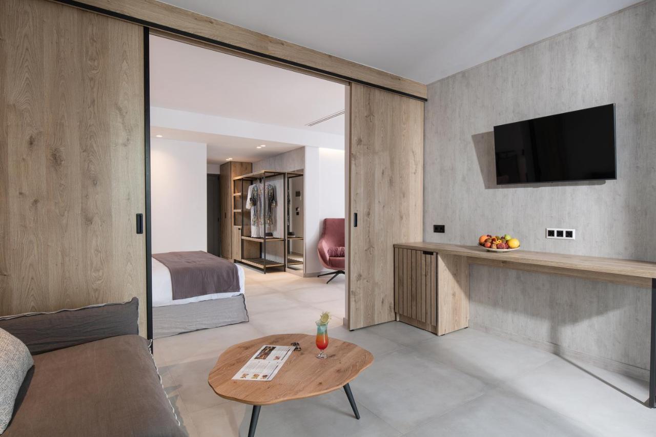 Lagomandra Beach Hotel 외부 사진