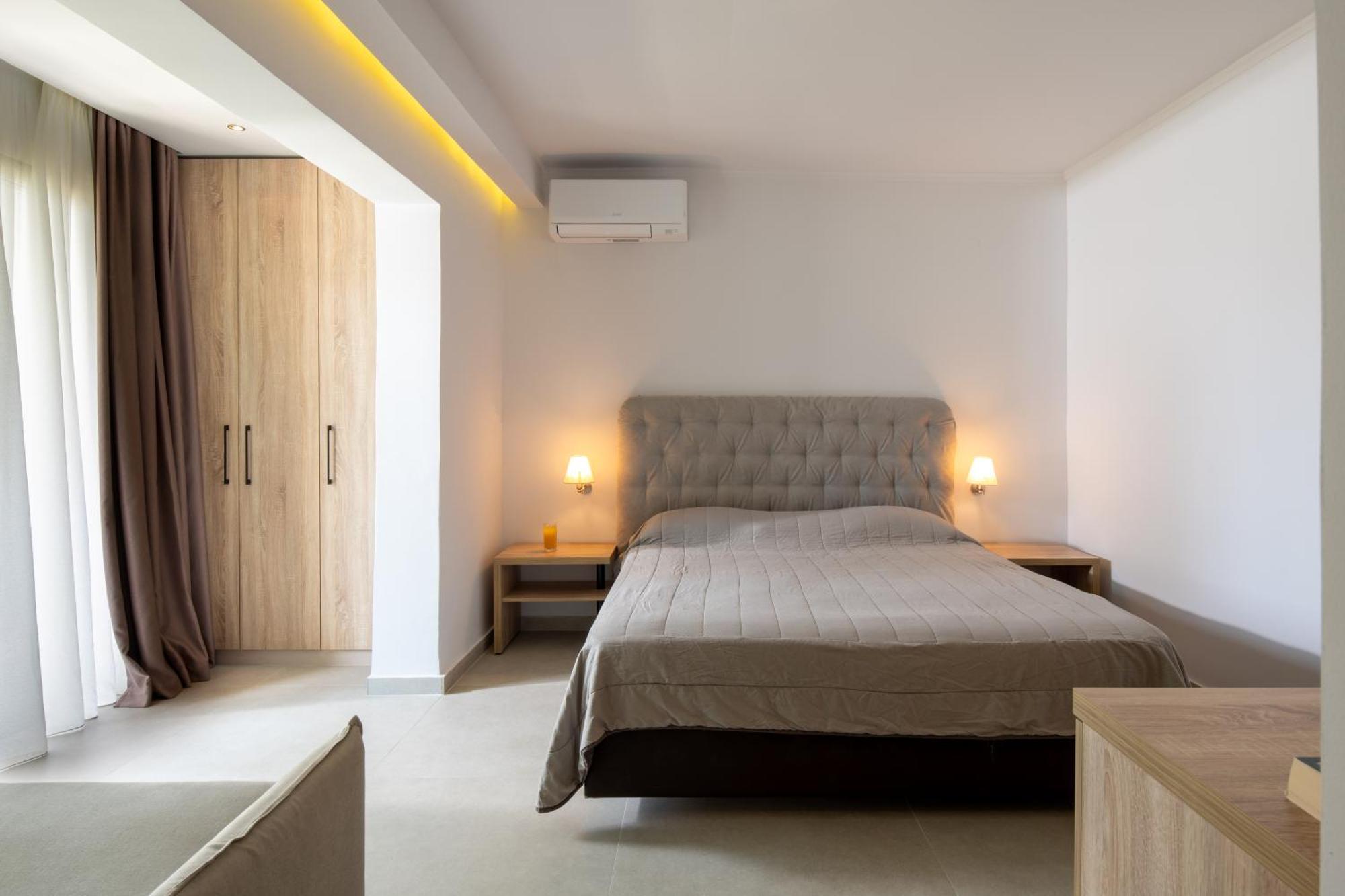 Lagomandra Beach Hotel 외부 사진