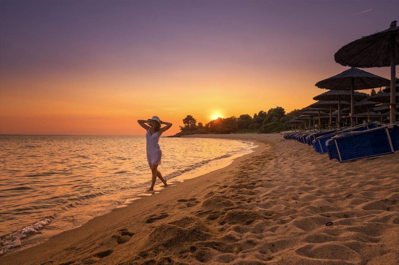 Lagomandra Beach Hotel 외부 사진