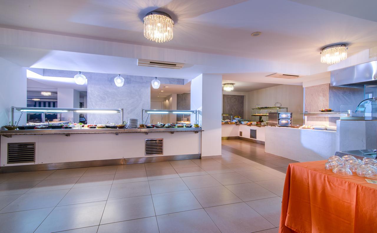 Lagomandra Beach Hotel 외부 사진