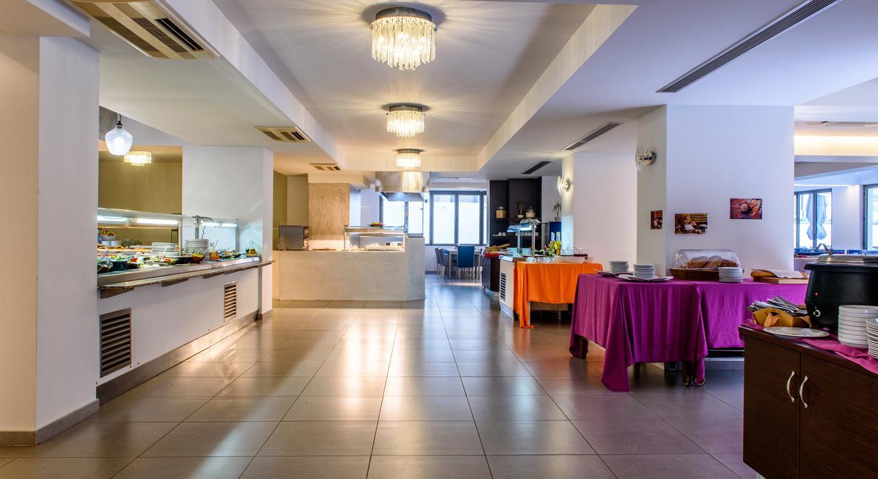 Lagomandra Beach Hotel 외부 사진